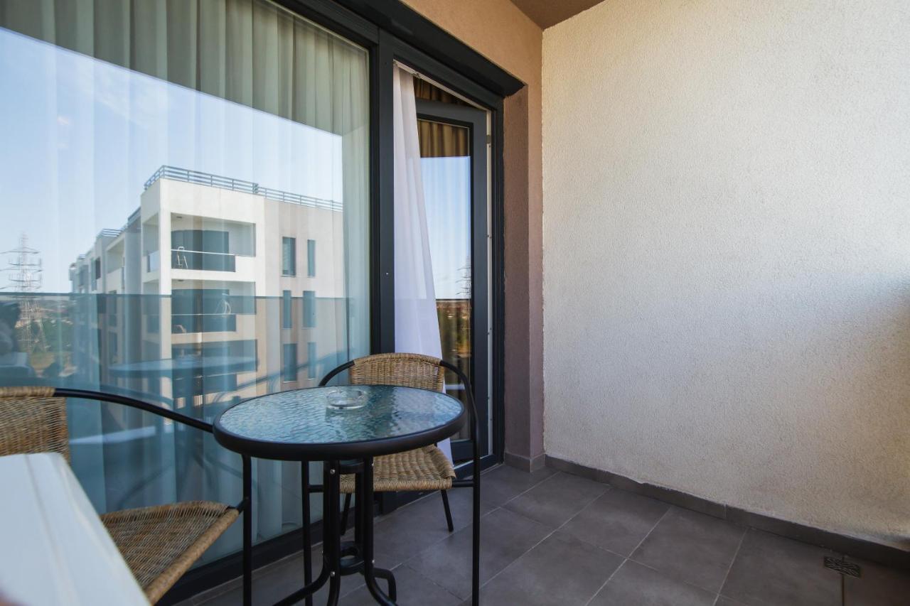 Romantic Getaway At West Residence Oradea Luaran gambar